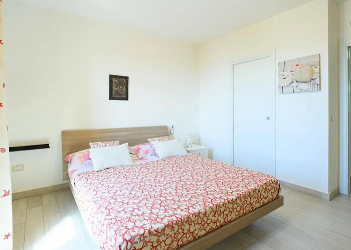 Villa con piscina in parco privato